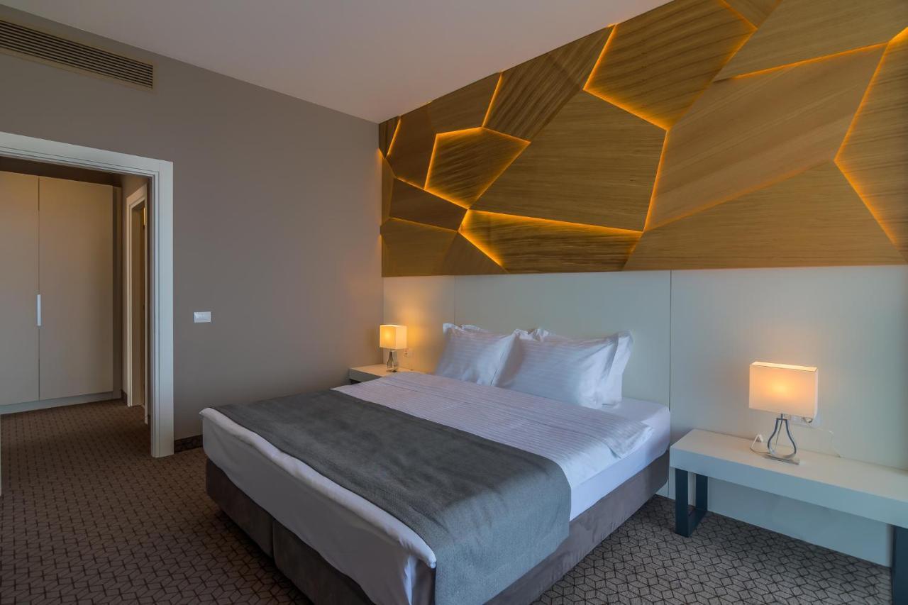 Nyota Hotel & Conference Center Mamaia Dış mekan fotoğraf